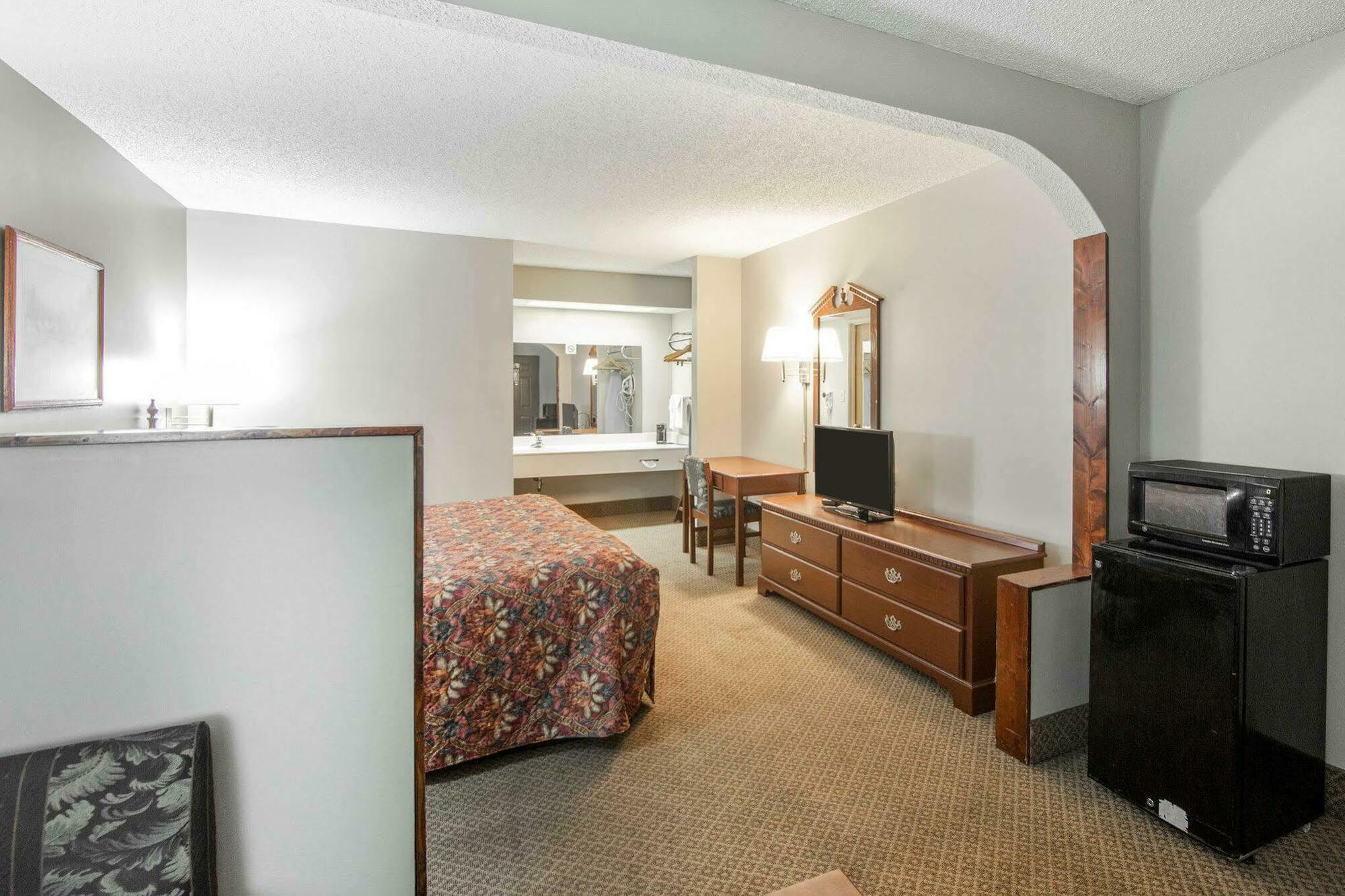 Econo Lodge Inn & Suites East Knoxville Zewnętrze zdjęcie